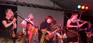 The Committee Band playing in the Bulverton Marquee, Sidmouth, 3rd August 2002